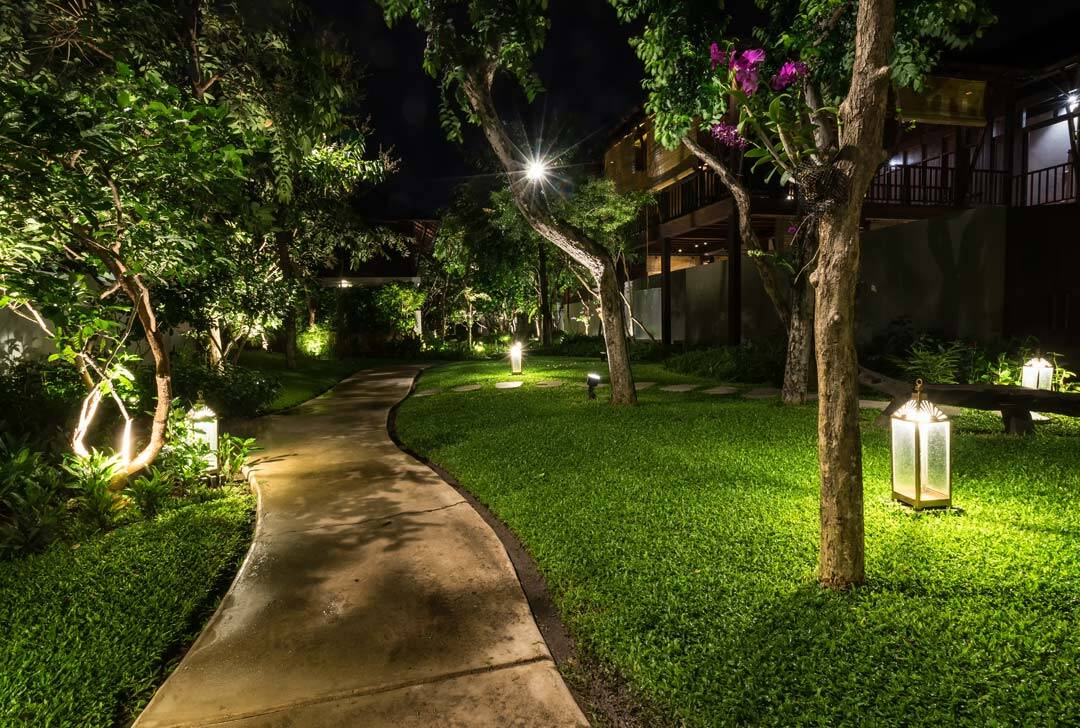 15 Outdoor Lighting Trends For 2021, Landscape Lighting Companies Los Angeles Ca